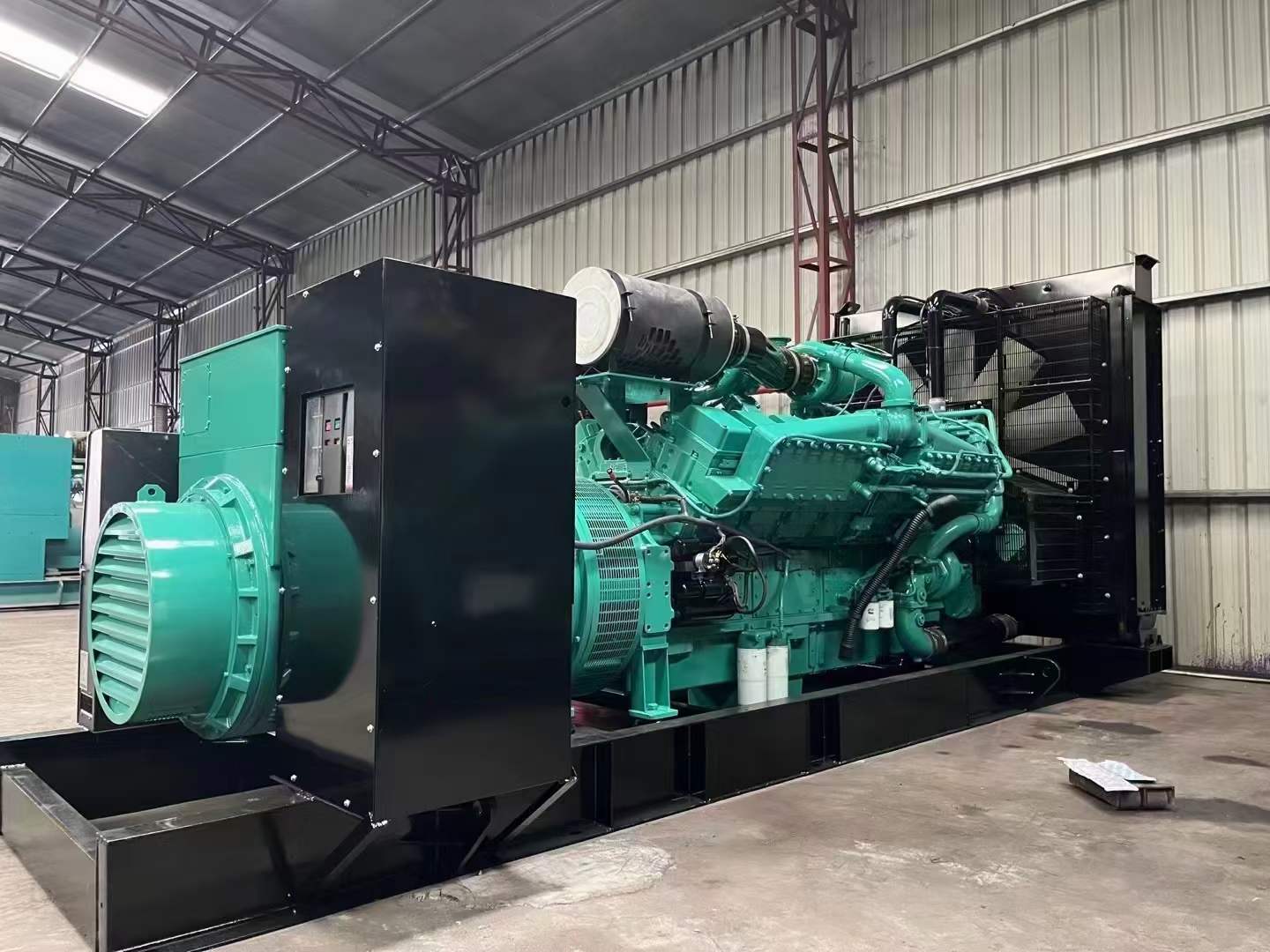 阳明如何降低 800kW 柴油发电机输出电流的波动？