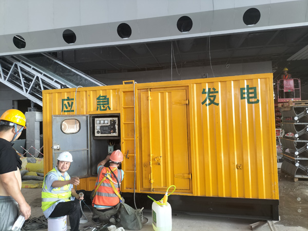 阳明怎样判断空气滤清器是否需要更换？